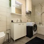 Yuki 2br W Balcony And Parking Near Old Town *