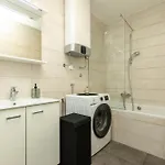 Yuki 2br W Balcony And Parking Near Old Town Lägenhet *