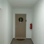 Lägenhet Yuki 2br W Balcony And Parking Near Old Town *