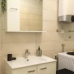 Yuki 2br W Balcony And Parking Near Old Town *