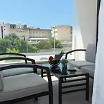 Yuki 2br W Balcony And Parking Near Old Town Lägenhet