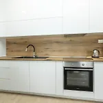 Lägenhet Yuki 2br W Balcony And Parking Near Old Town *