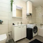 Lägenhet Yuki 2br W Balcony And Parking Near Old Town