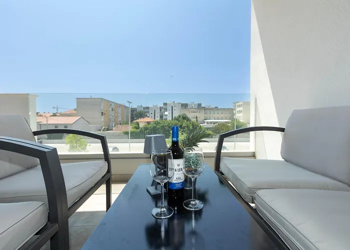 アパート Yuki 2br W Balcony And Parking Near Old Town ザダル