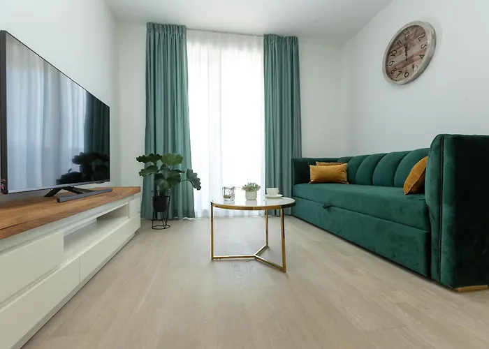 Lägenhet Yuki 2br W Balcony And Parking Near Old Town