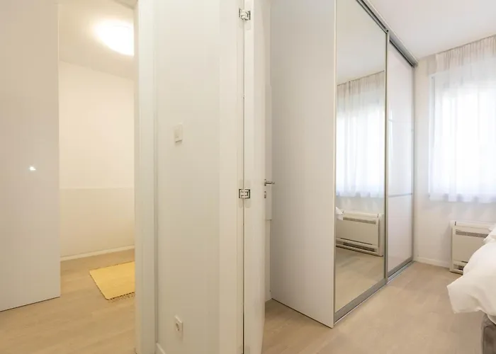 Yuki 2br W Balcony And Parking Near Old Town Lägenhet Zadar