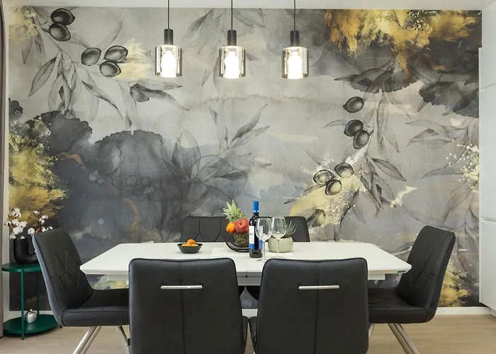 Yuki 2br W Balcony And Parking Near Old Town